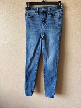 American Eagle High Rise Jegging Size 00 Short Blue Jeans Next Level Stretch